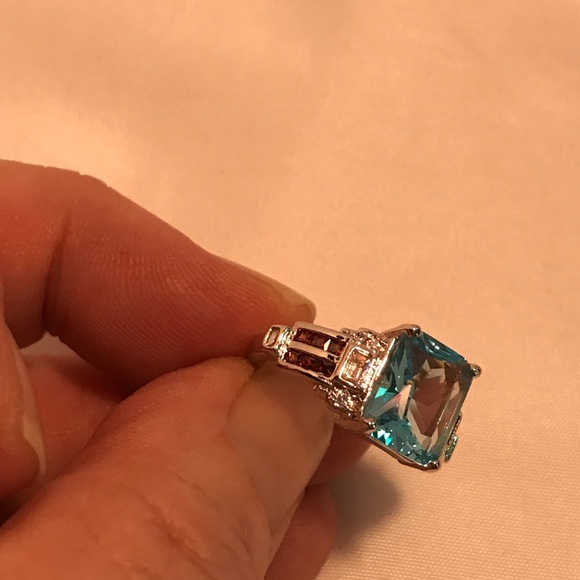 Jewelry - Princess cut Blue, pink Lab Sapphire WGF